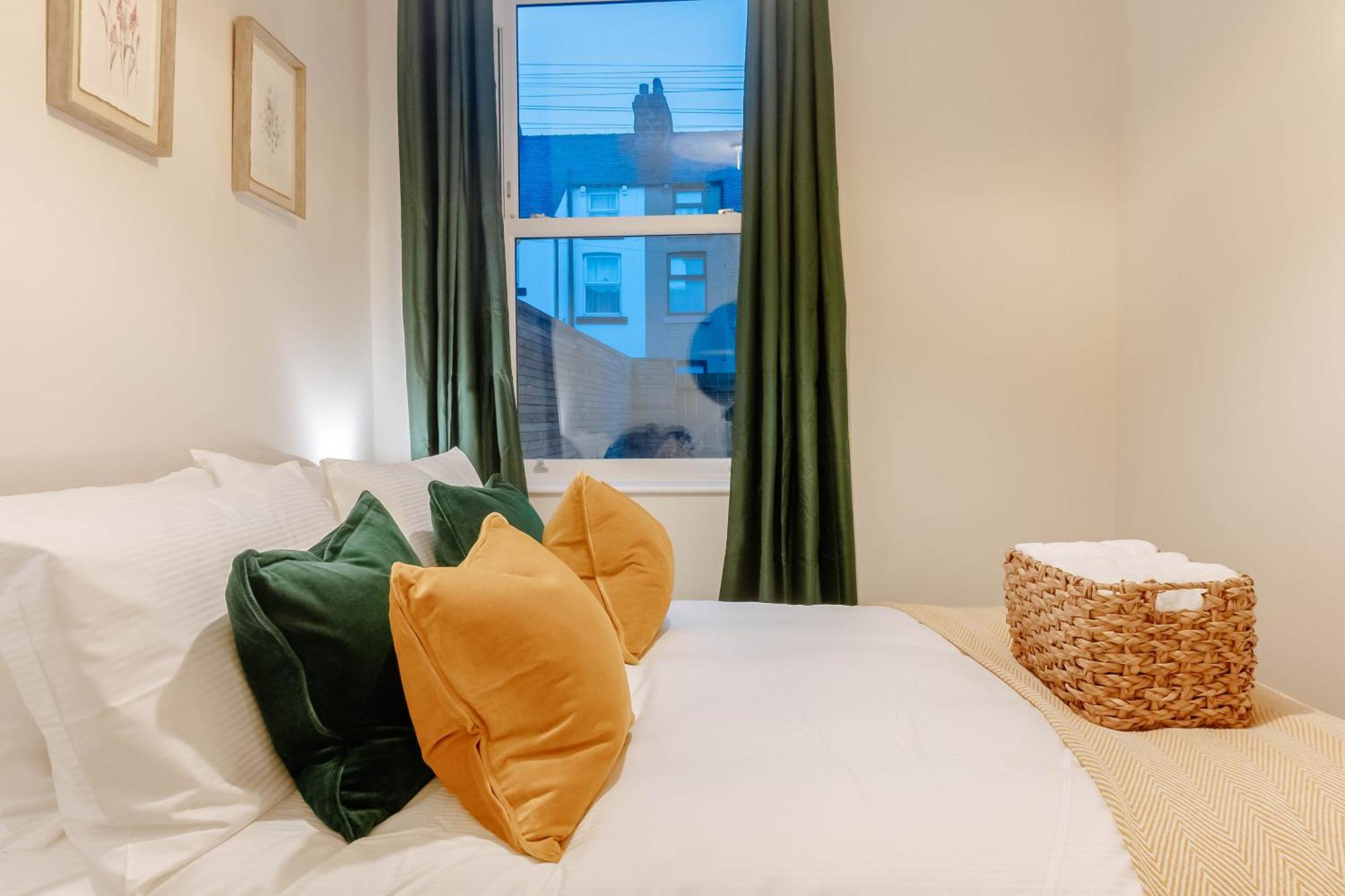Mayfield - Central Harrogate Apartment - Ground Floor Экстерьер фото